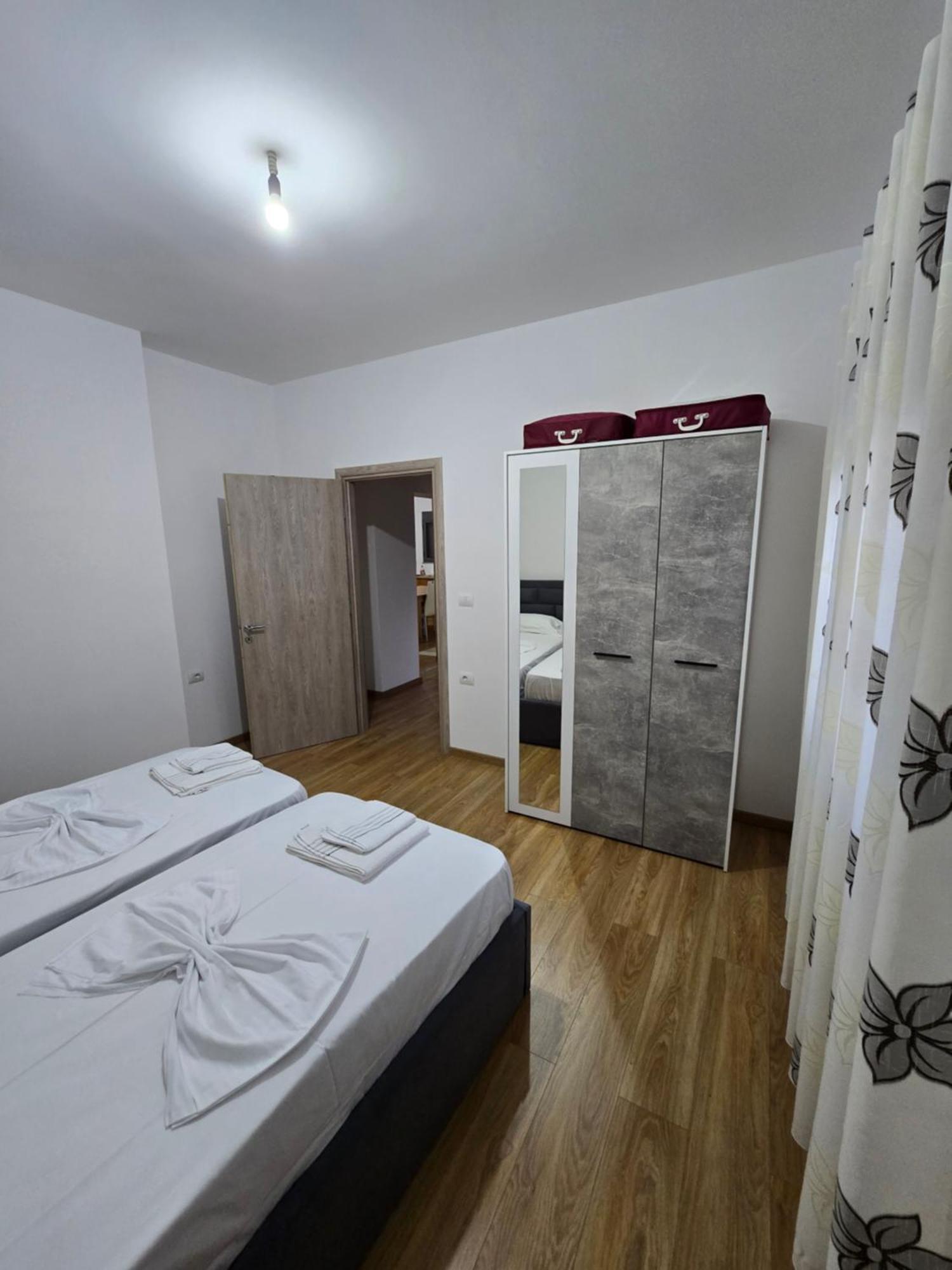 Brana Apartments ساراندا المظهر الخارجي الصورة